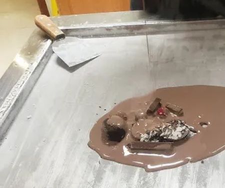 Rolley's Ice Cream Shop