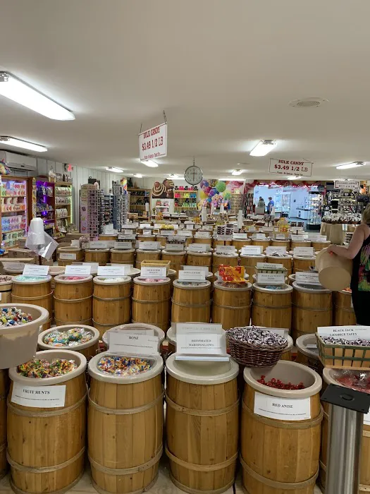 Rolley's Ice Cream Shop Picture 8