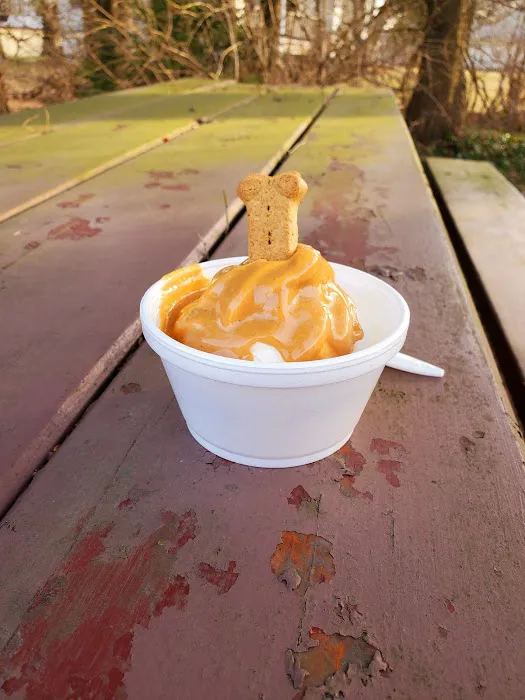 Janes Ice Cream and Eatery Picture 2
