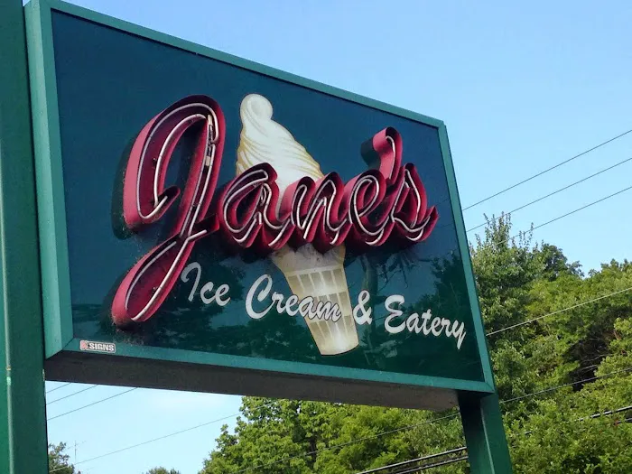 Janes Ice Cream and Eatery Picture 6