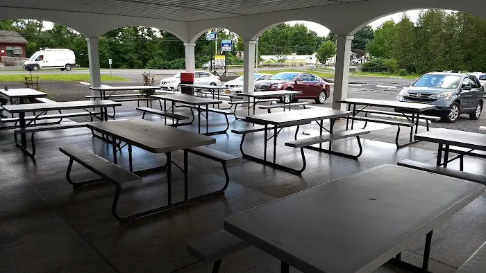 Super Cream Dairy Bar Picture 3