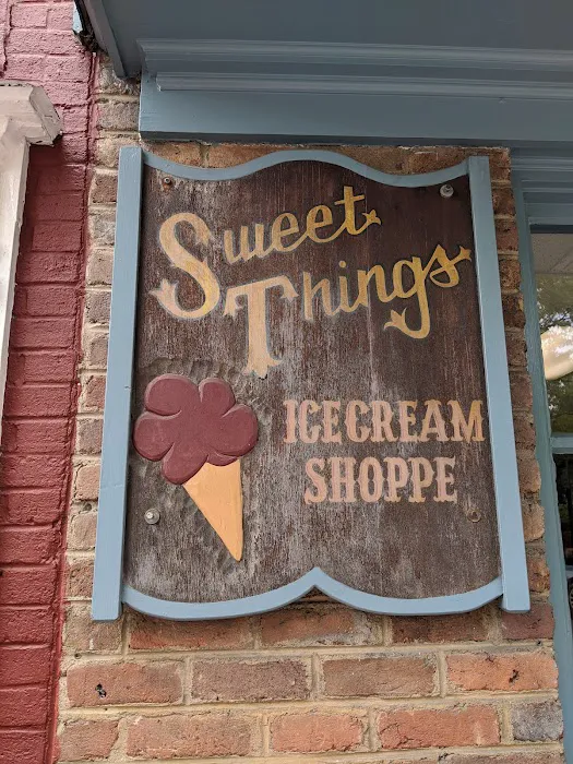 Sweet Things Ice Cream Shoppe Picture 10