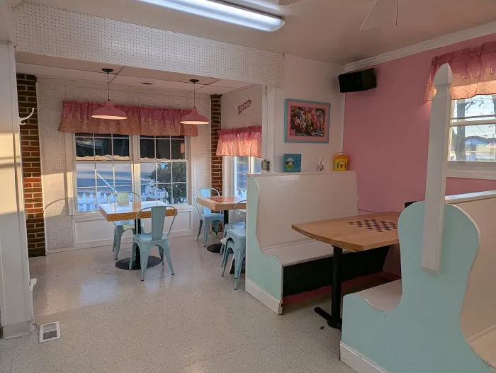 Cottage Cafe Picture 2