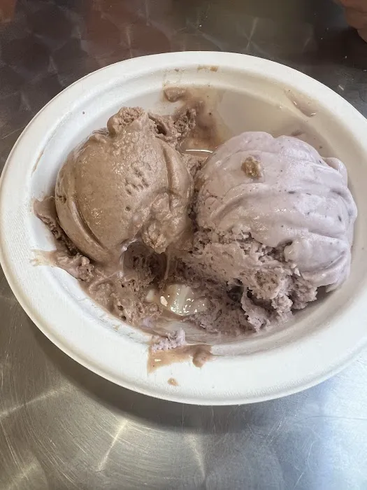 Moorenko's Ice Cream Café Picture 3