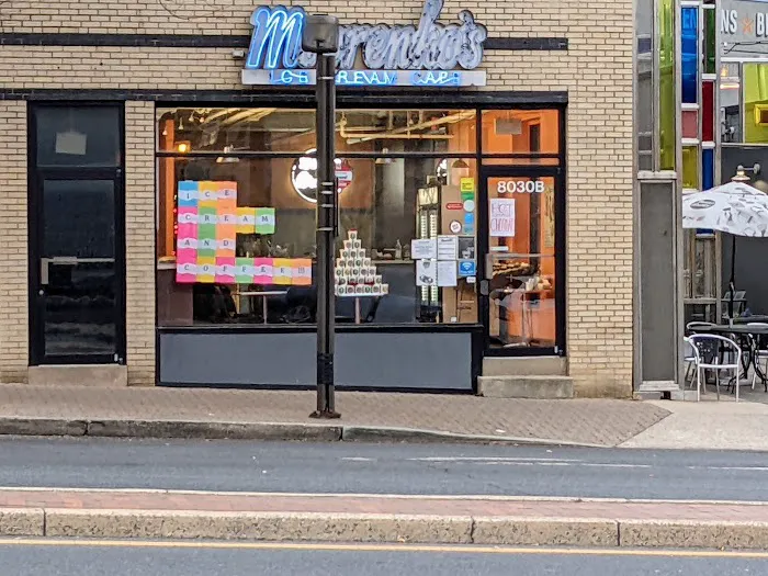 Moorenko's Ice Cream Café Picture 6