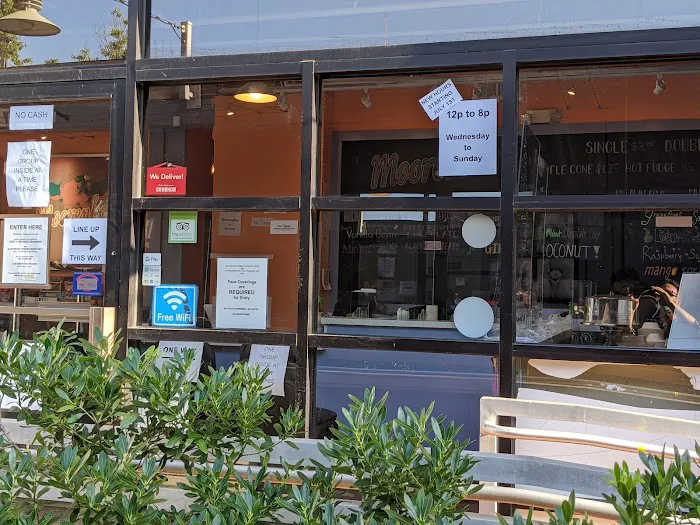 Moorenko's Ice Cream Café Picture 10
