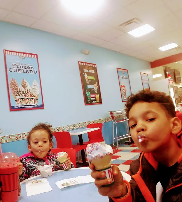 Rita's Italian Ice & Frozen Custard Picture 2