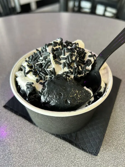 Black cow cookies and cream Picture 9