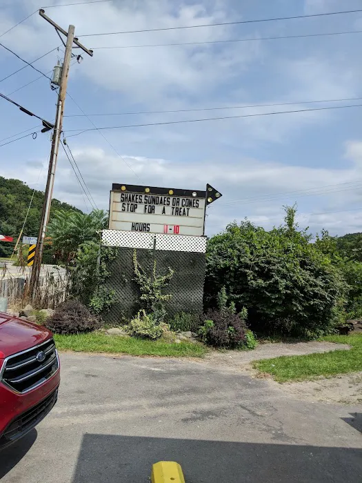 Lenox Dairy Bar Picture 5