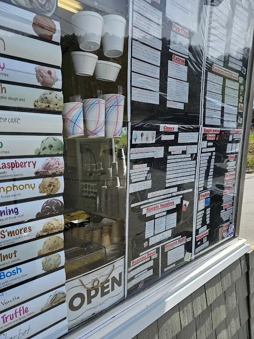 Lenox Dairy Bar Picture 8