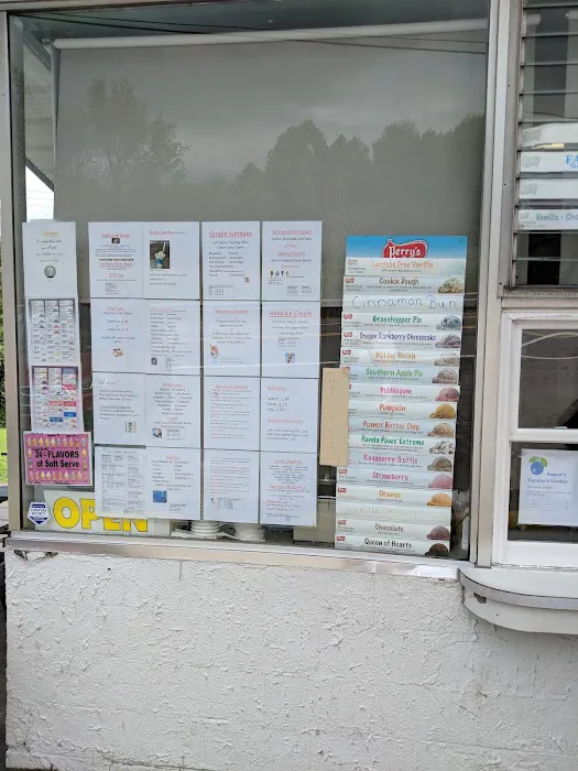 Lenox Dairy Bar Picture 2
