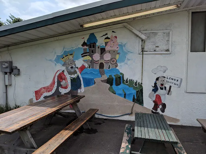 Lenox Dairy Bar Picture 4
