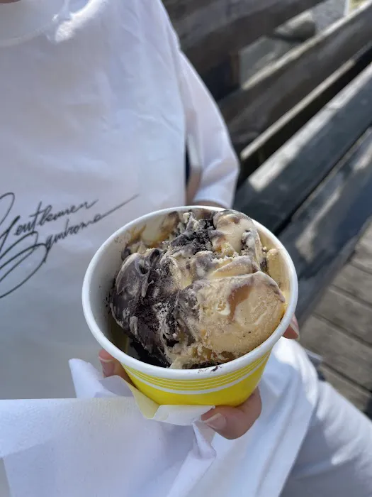 Schoolhouse Creamery Picture 9