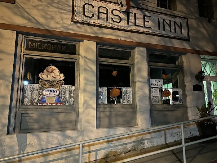 Zoe's Ice Cream Emporium & Café Picture 7
