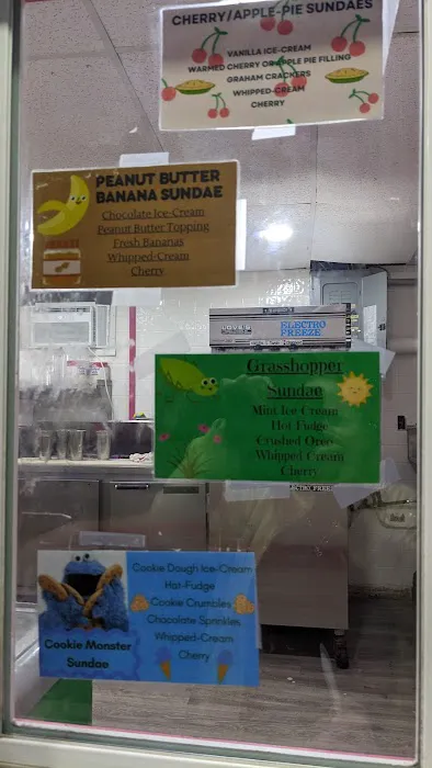 Lori's Corner Ice Cream Picture 3