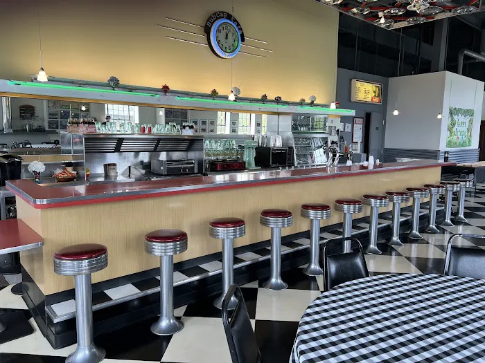 Hubcap Cafe Picture 4