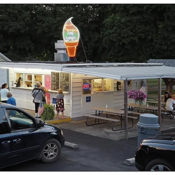 Spot Drive-In Picture 9