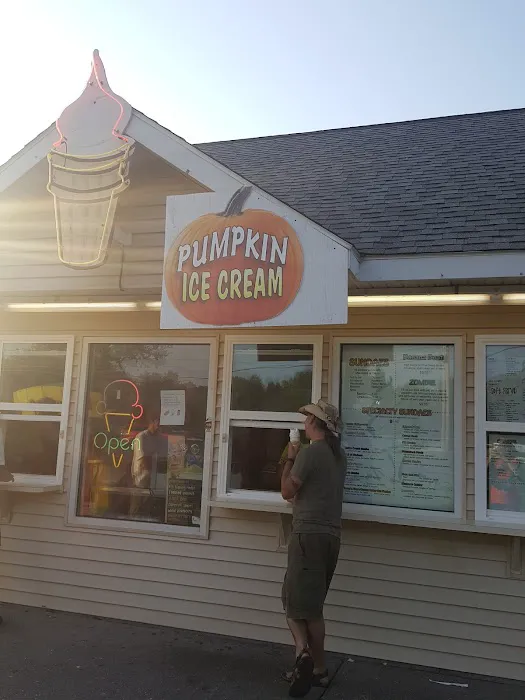 Hickory Hill Ice Cream Stand Picture 8