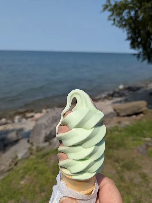 Bev's Dairy Treat Picture 2