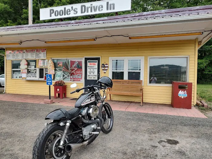 Poole's Drive-In Picture 6