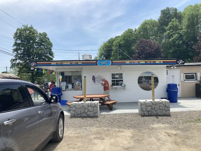 D's Dairy Treat Picture 7
