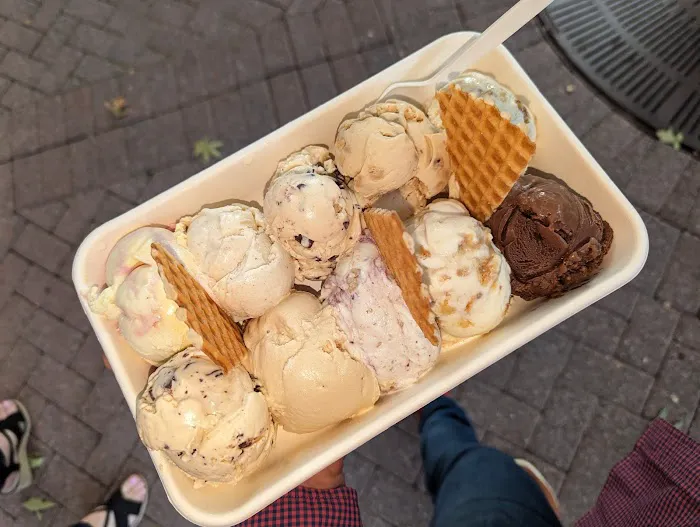 Jeni's Splendid Ice Creams Picture 3