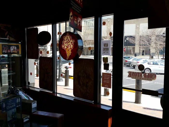 Cold Stone Creamery Picture 2
