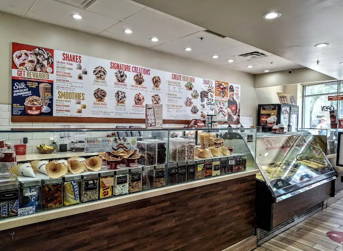 Cold Stone Creamery Picture 4