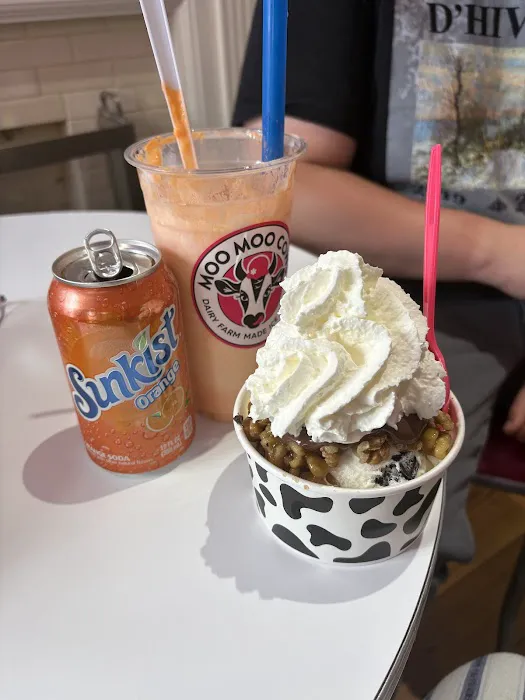 Moo Moo Cows - Ice Cream Picture 3