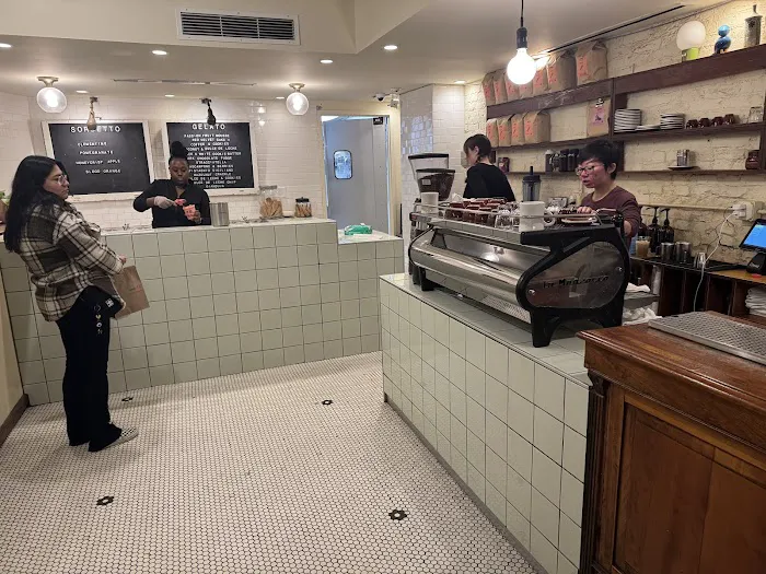 Dolcezza Gelato & Coffee Picture 5