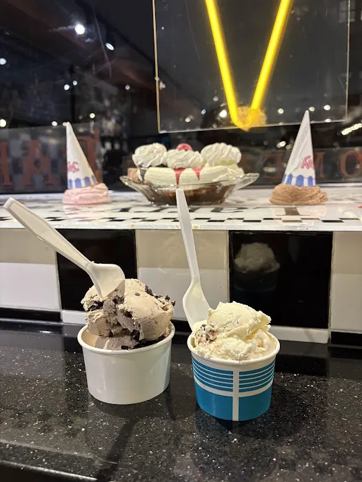 Larry's Homemade Ice Cream Picture 8