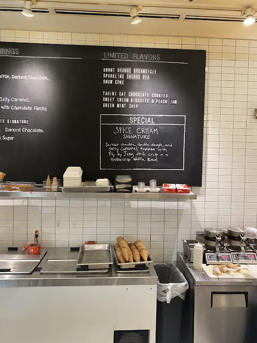 Jeni's Splendid Ice Creams Picture 2