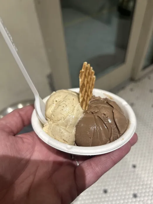 Jeni's Splendid Ice Creams Picture 5