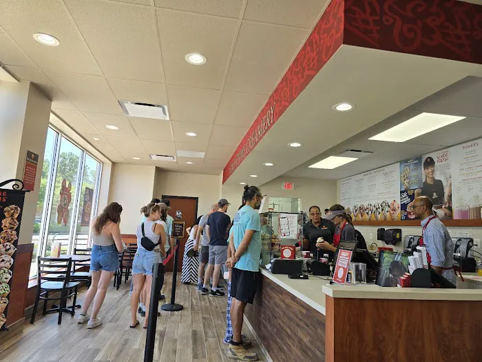 Cold Stone Creamery Picture 7
