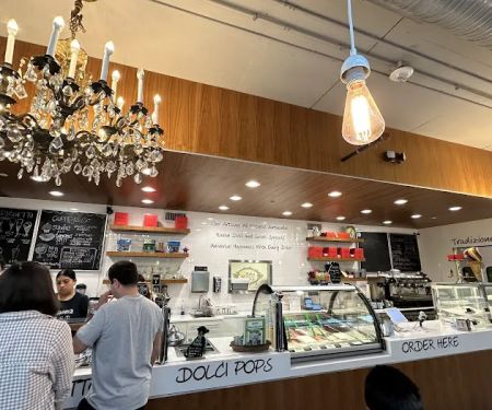 Dolci Gelati Cafe