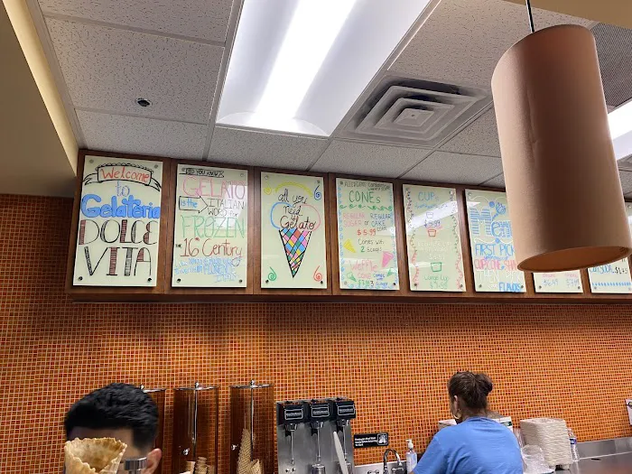 Gelateria Dolce Vita Picture 1