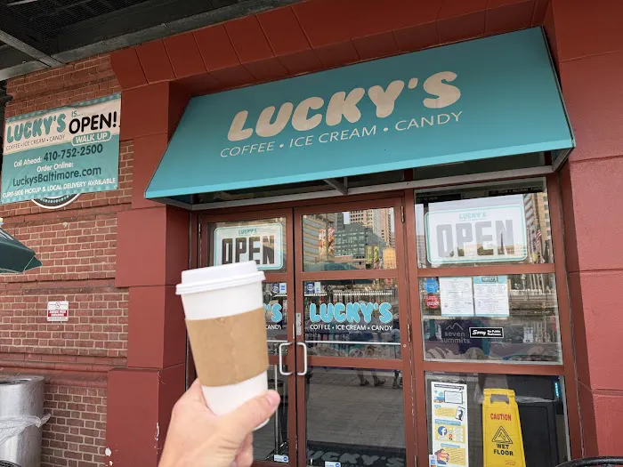 Luckys Coffee, Ice Cream & Candy Picture 4