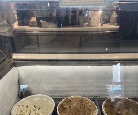 Luckys Coffee, Ice Cream & Candy