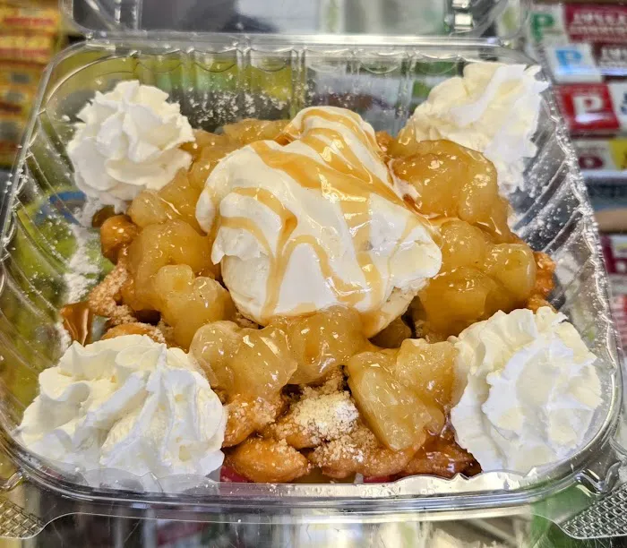 Beanie's Ice Cream-Candy Parlor Picture 3