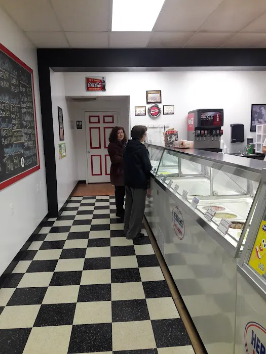 Beanie's Ice Cream-Candy Parlor Picture 9