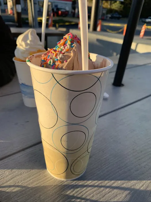 Giff’s Ice Cream Shoppe Picture 2