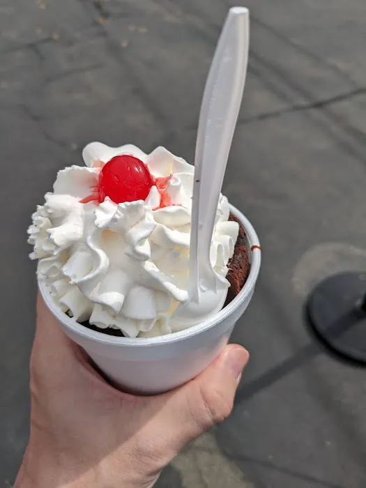 Fallbrook Ice Cream Picture 6