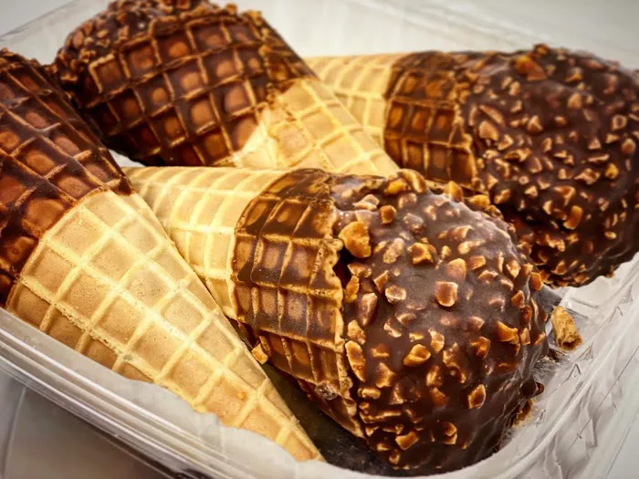 Tasty Scoops Ice Cream Parlor Picture 9