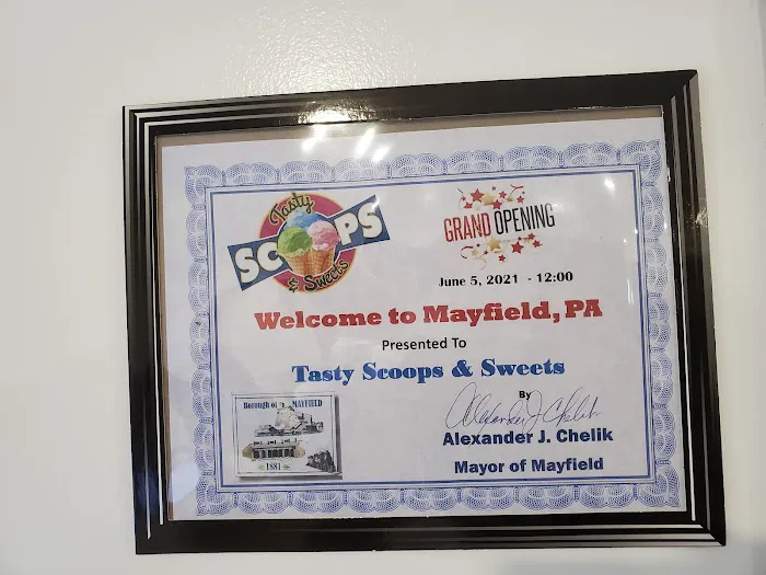 Tasty Scoops Ice Cream Parlor Picture 6