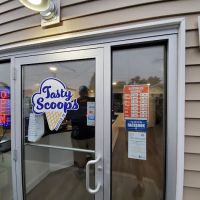 Tasty Scoops Ice Cream Parlor ico