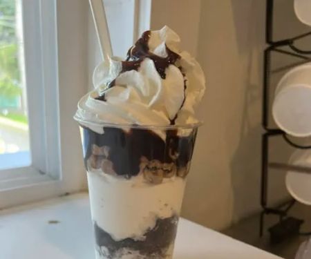 DJ's Ice Cream & Treats