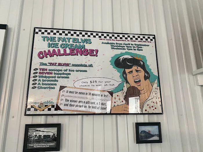 Scoupe Deville Ice Cream Parlor Picture 8