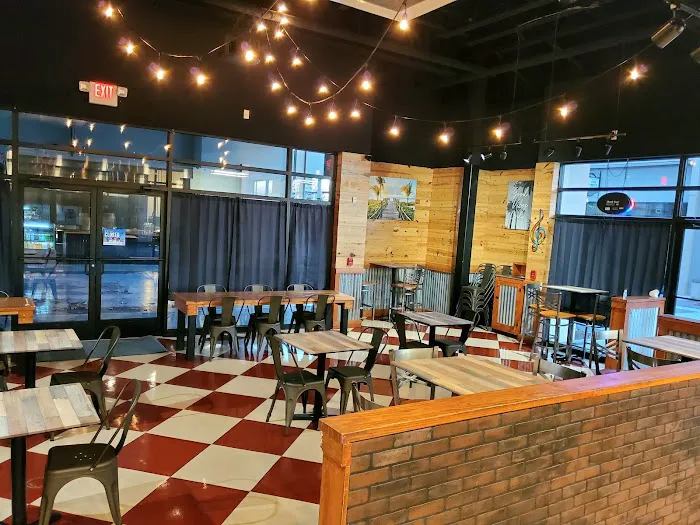 Ice Cream Lounge Picture 7