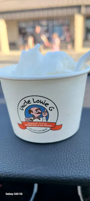 Uncle Louie G Picture 5