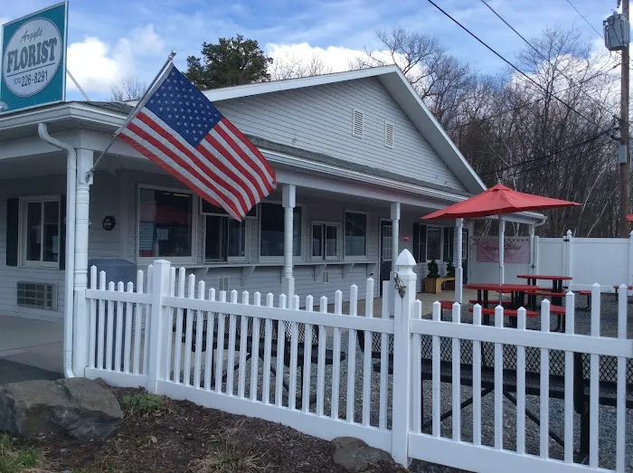 Gresham's Ice Cream Shoppe Picture 4
